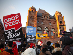 20091106-DropFeesRallyQueensPark